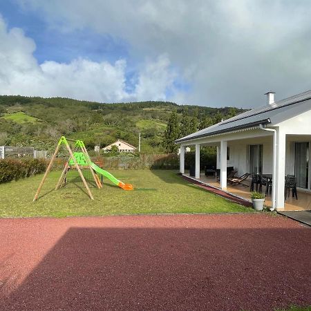Villa Au Pied Du Volcan Le Tampon Exterior photo